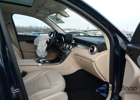 2019 Mercedes-Benz Glc 300 4Matic from USA, damaged, VIN WDC0G4KB0KF574190